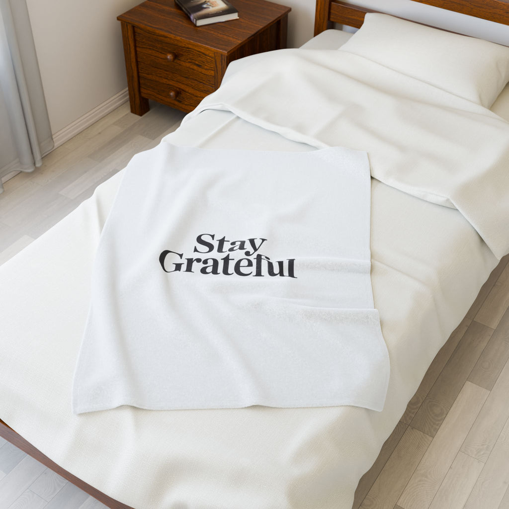 Stay Grateful Velveteen Plush Blanket, Minimal Serif Quote, Elegant Typography